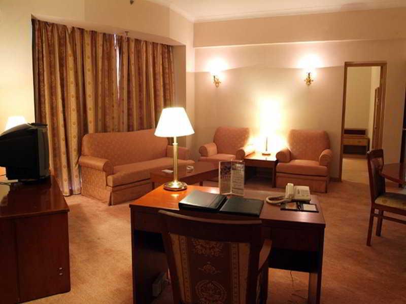 Rosedale Hotel&Suites Canton Esterno foto