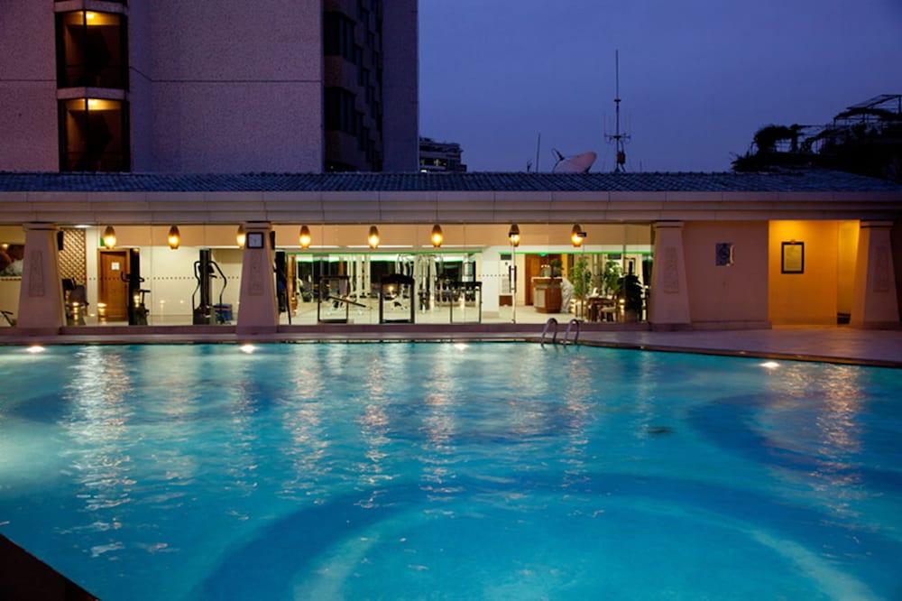Rosedale Hotel&Suites Canton Esterno foto