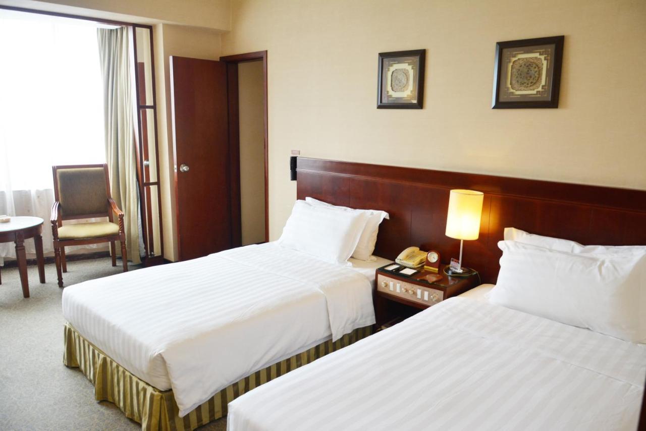 Rosedale Hotel&Suites Canton Esterno foto