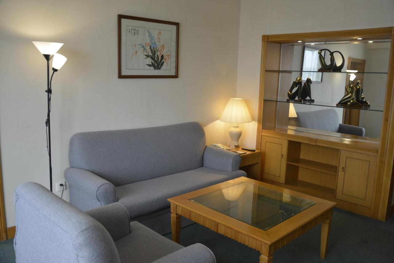 Rosedale Hotel&Suites Canton Esterno foto