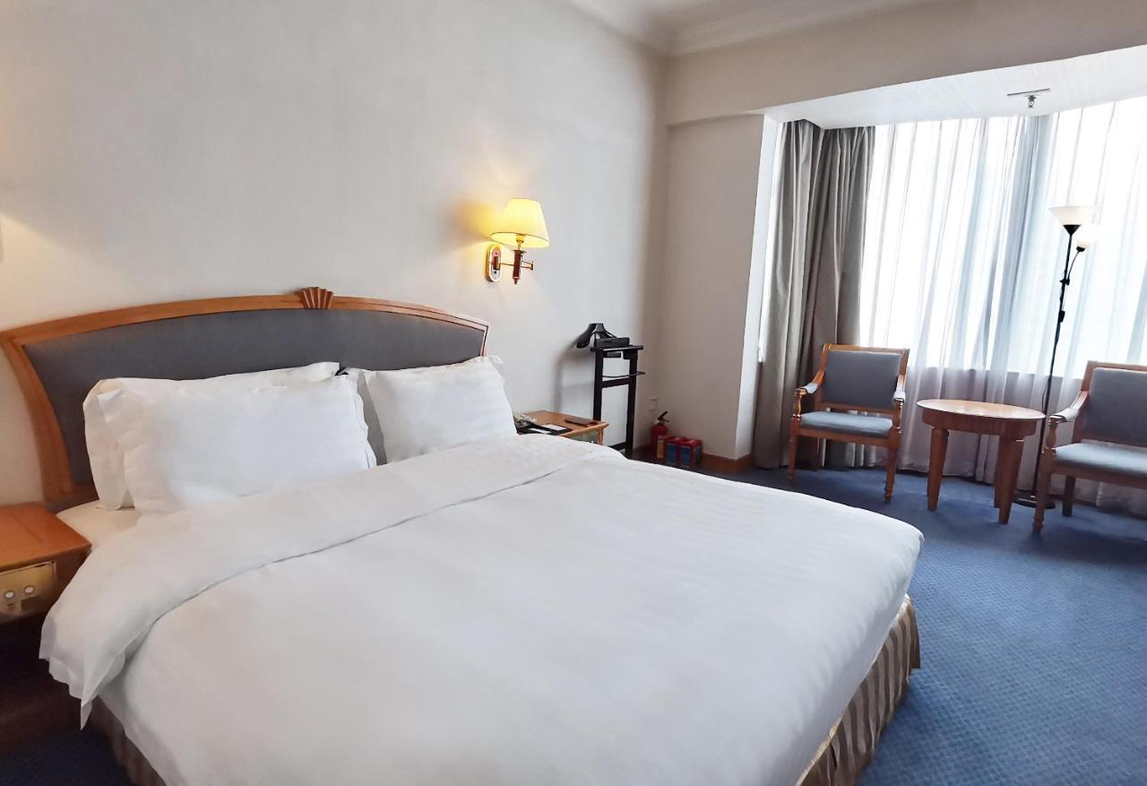 Rosedale Hotel&Suites Canton Esterno foto