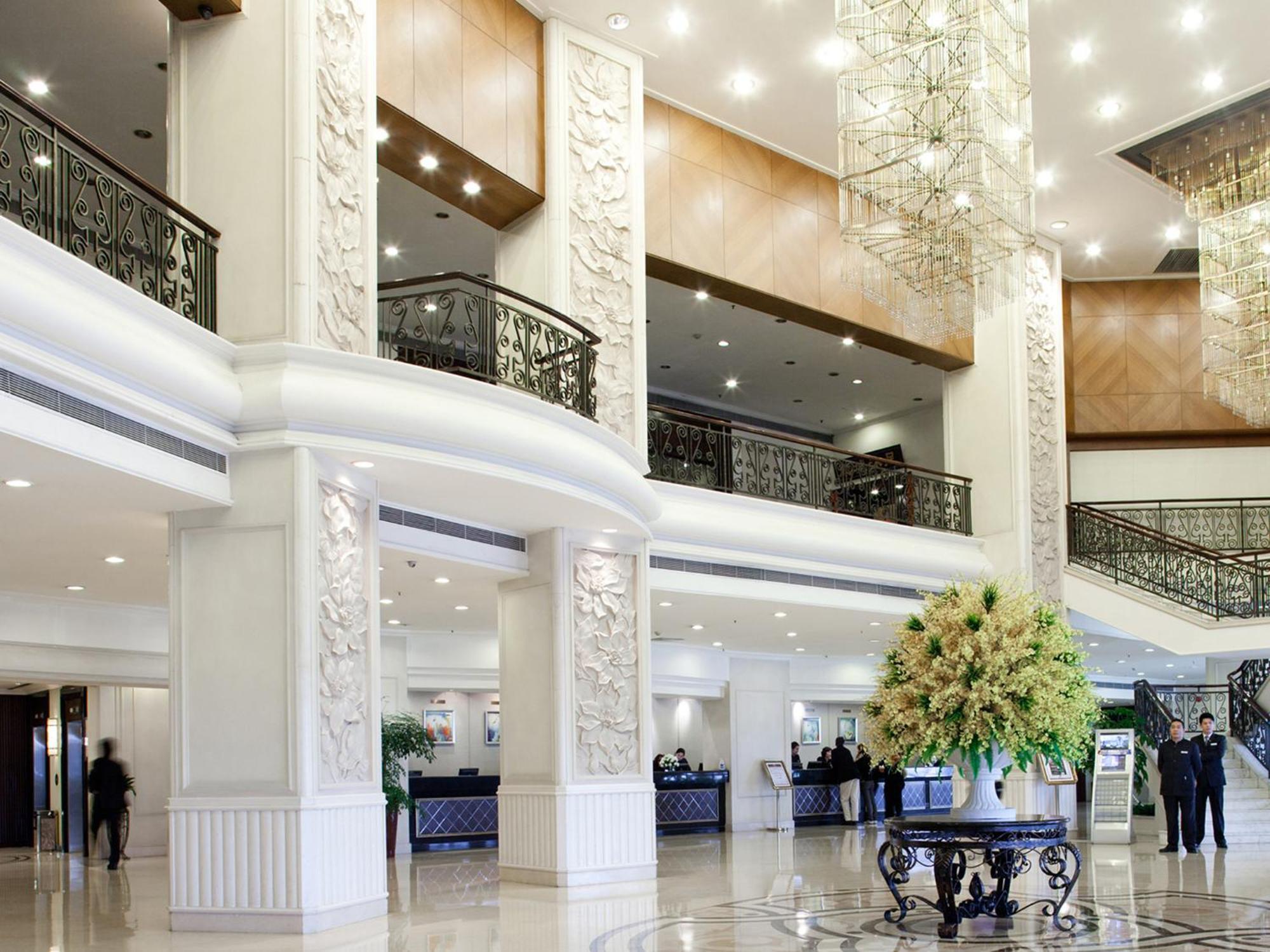 Rosedale Hotel&Suites Canton Esterno foto